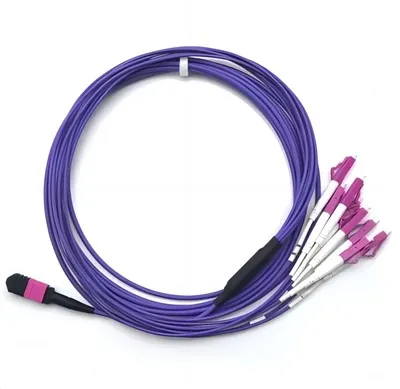 3. 0 mm polarita B 12f MPO MTP -8 LC Multimódový postroj Fanout OM4 Voilet Plenum Plenum Cabling